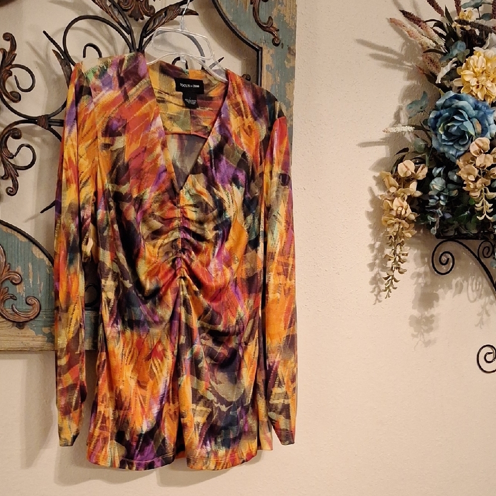 Focus 2000 Vibrant Abstract Long Sleeve Top. Size Large